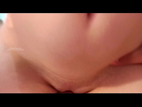 ❤️ අක්කගෙ කාමරේ නිදාගෙන එහෙමයි මට ඇහැරුනේ ️ Porno si.epicpornvideos-com.ru